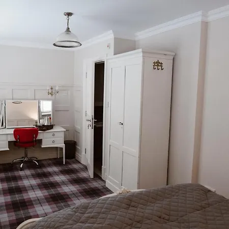 Πανσιόν Kilmore 4*