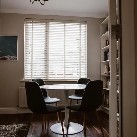 Πανσιόν Kilmore 4*